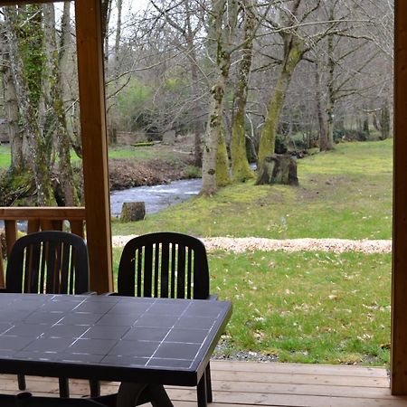 Chalets Au Bord De L'Eau Caudebronde المظهر الخارجي الصورة
